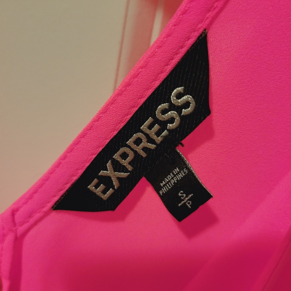 Pink Express Tank Top - Picture 4 of 4